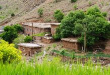 Morocco Private Tours: 9 Amazing Routes, Costs & Tips Private Morocco tours driver-guide in the Dadès Valley