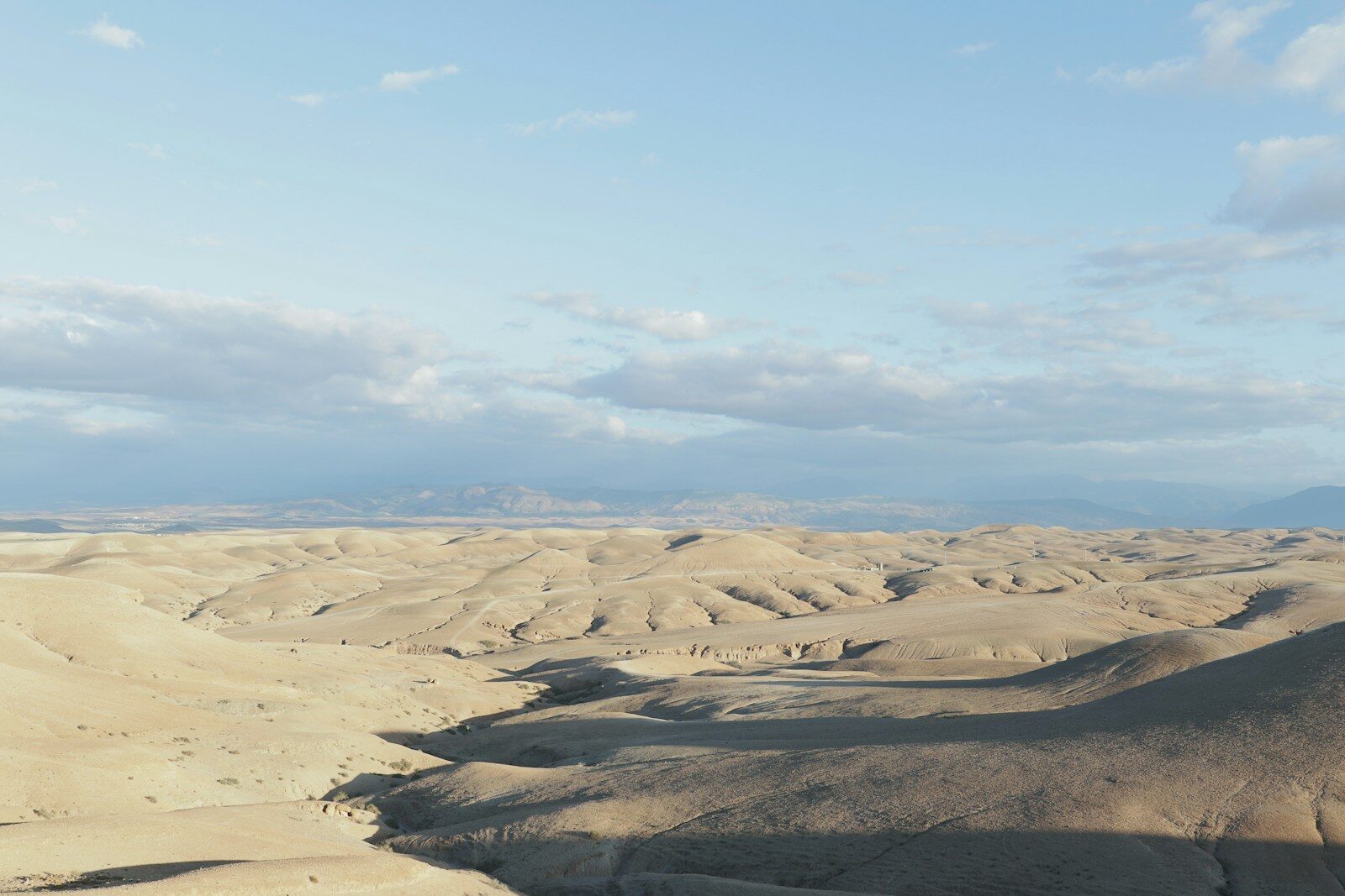 Stone plains of the Agafay desert, one of the easiest Marrakech excursions
